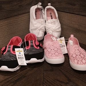 Bundle 3 pair of toddler shoes